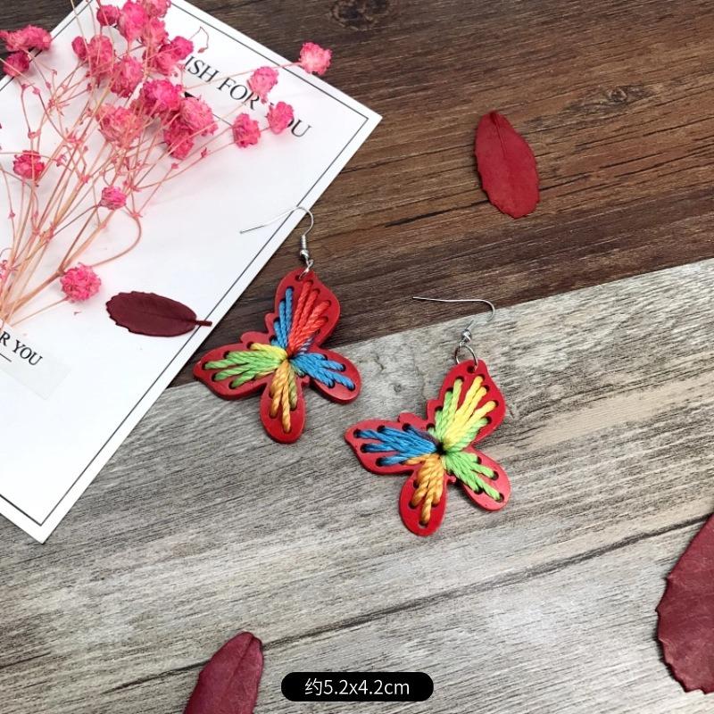 Natural handmade coconut shell earrings Bohemian women's retro cute versatile earrings temperament earrings