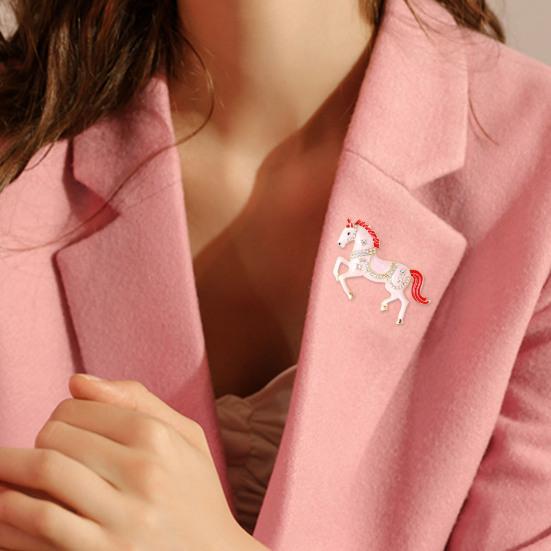 Enamel Horse Brooch Rhinestones Inlaid Horse Lapel Pin Retro Horse Brooch Pin Men Women Outfit Accessory for Clothes Hats Bags Scarves