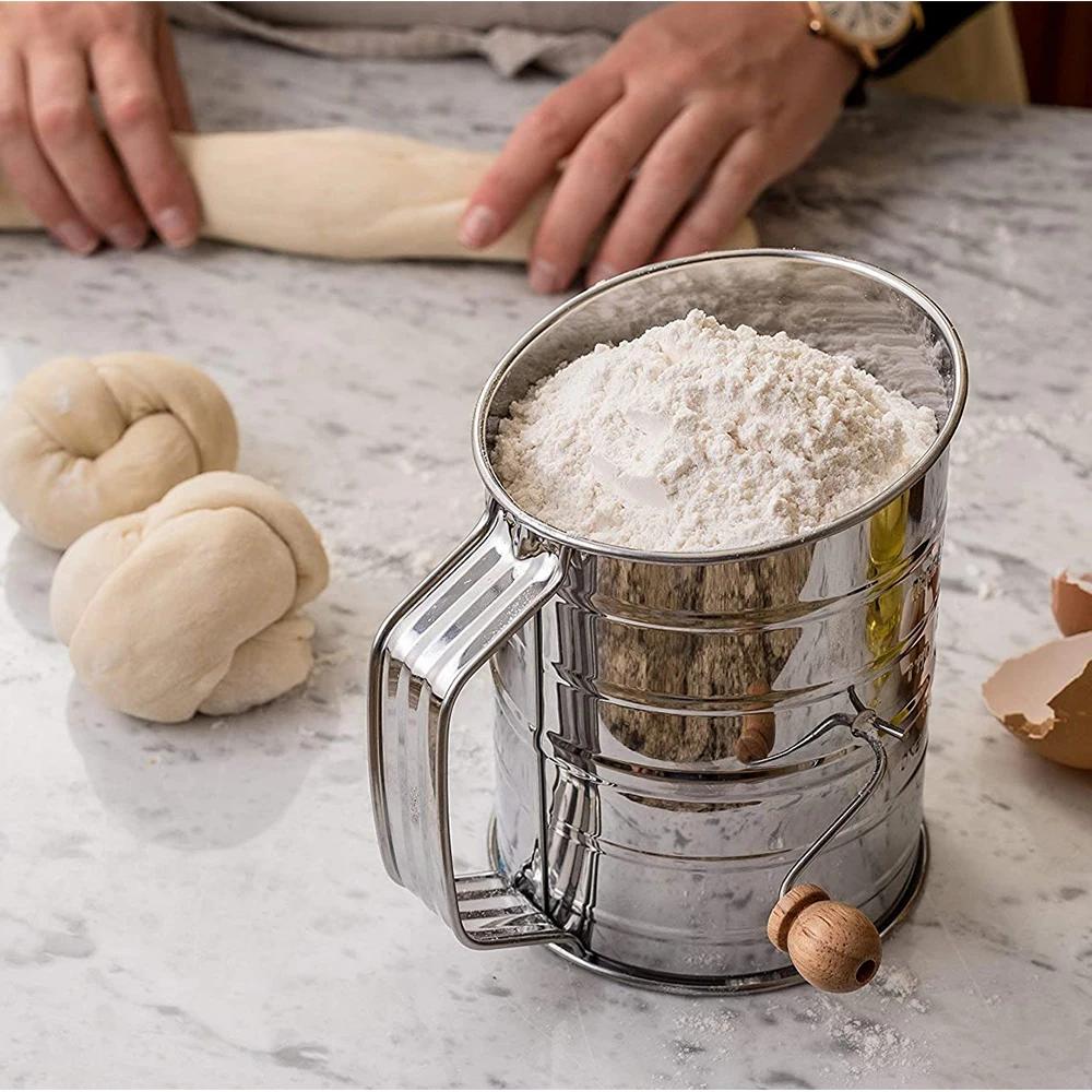 Stainless Steel Flour Sifter for Baking Powdered Sugar Shaker/Dispenser with Rotary Hand Flour Strainer Pastry Tools