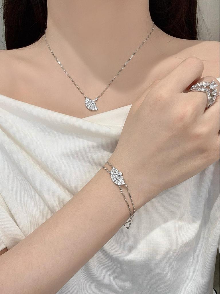 Silver Diamond Fan Necklace: Luxurious 925 Sterling Silver Pendant with Clavicle Chain for Women