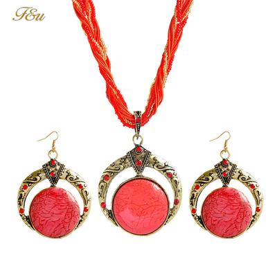 Stylish Hand-woven Rice Bead Necklace, Exaggerated Retro Round Pendant Earrings Necklace Set