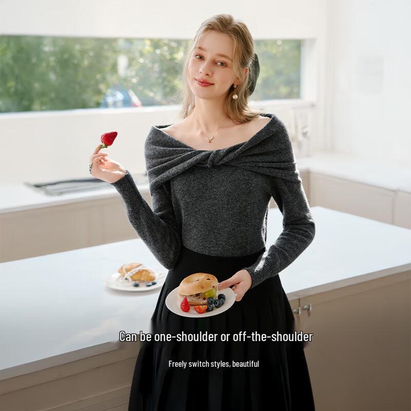 Xiangying Off-Shoulder Bowknot Knit Sweater