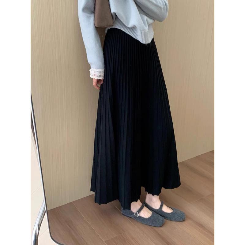 2025 Winter Women's High-Waisted Pleated Knit Midi Skirt - Korean Style, Versatile & Casual