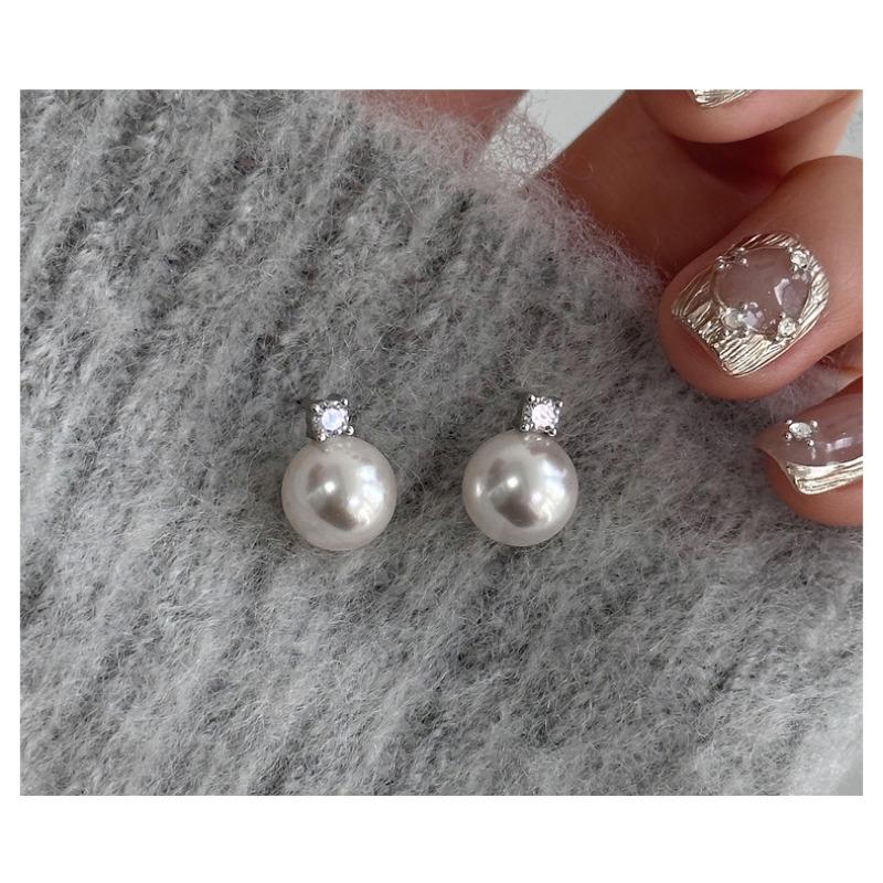 Classic Retro Elegant Pearl Zircon Stud Earrings 925 Silver For Women Jewelry