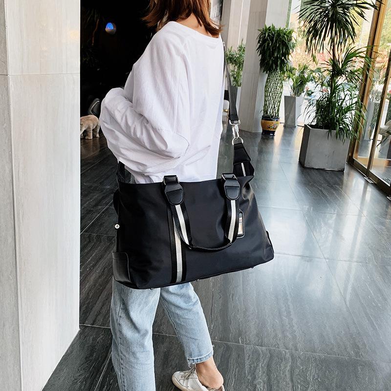 Large Capacity Men's Casual Travel & Sports Shoulder Bag