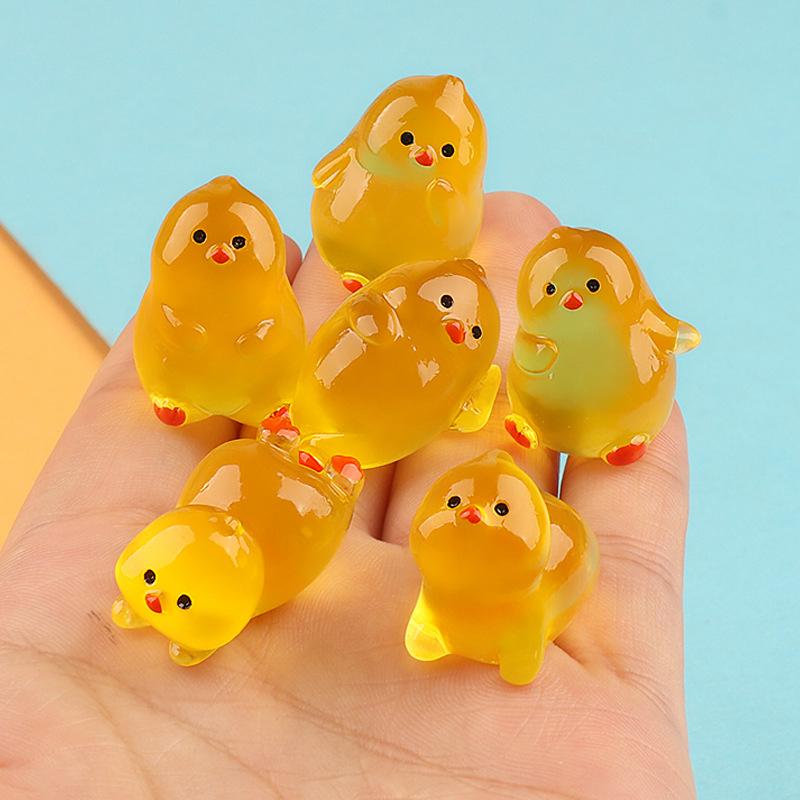Glow-in-the-Dark Chick Mini Resin Luminous Chicken Ornament Statue Miniature Landscape Garden DIY Decoration