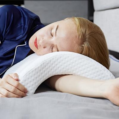 U-Shaped Curved Orthopedic Pillow for Sleep Memeory Foam Hand Pillow Hollow Orthopedic Products Neck Pillow Travel Side Sleepers