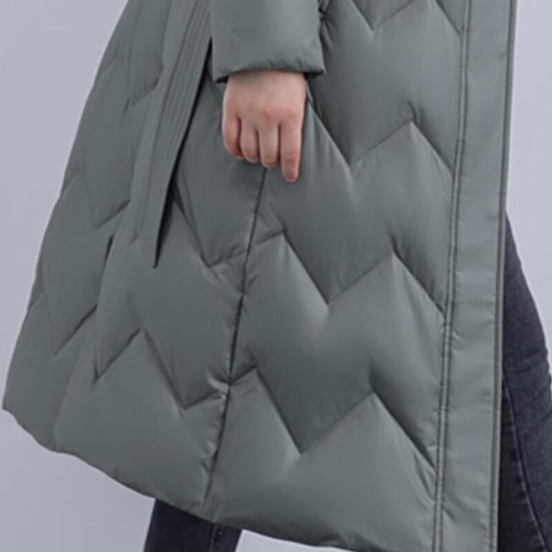 Dámská dlouhá péřová bunda s kapucí a límcem z liščí kožešiny