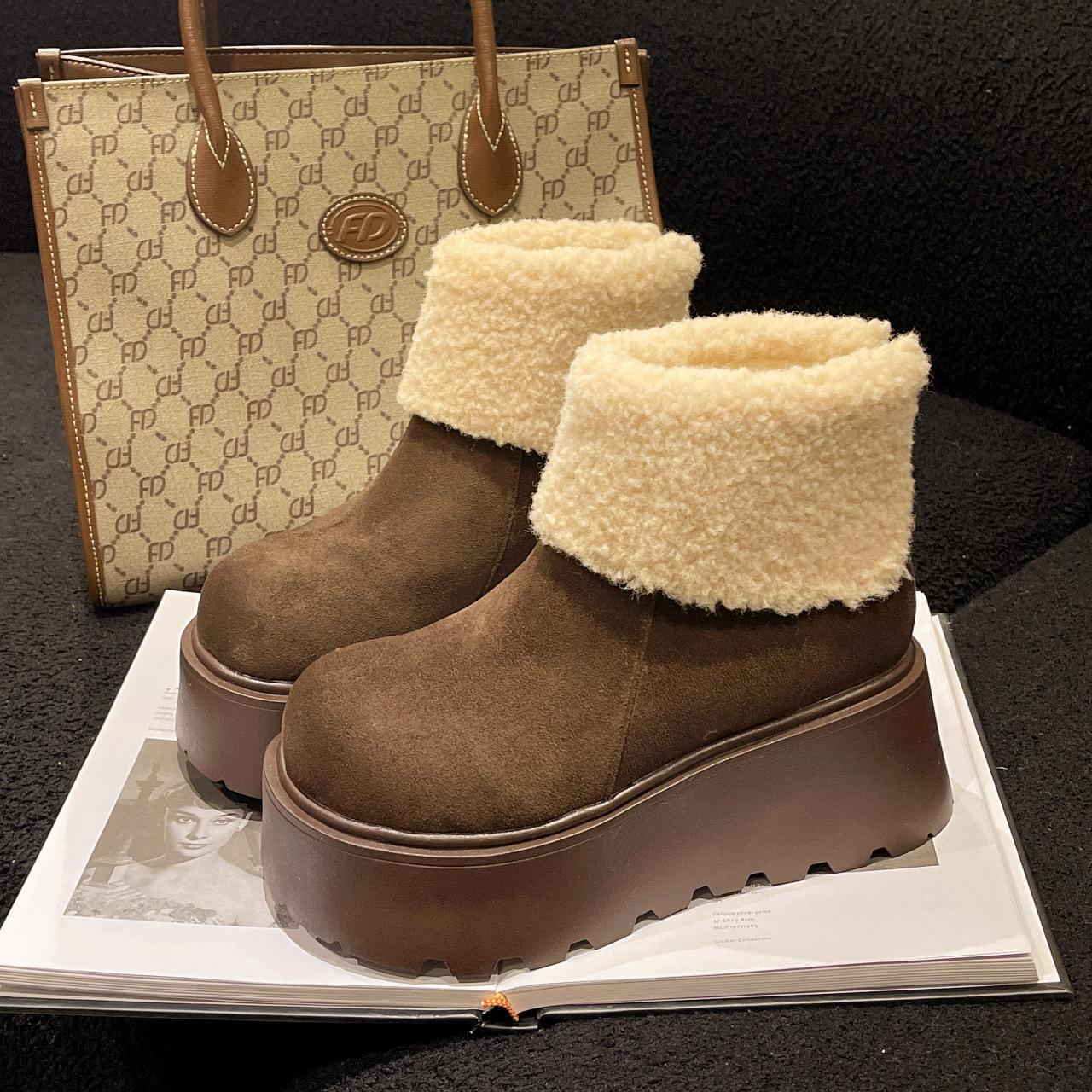 

Женские манговые туфли-маффины из ледяного хлопка 2025 года, новые, на небольшой платформе, с толстой подошвой, с отворотом, утепленные хлопком 40 верблюд