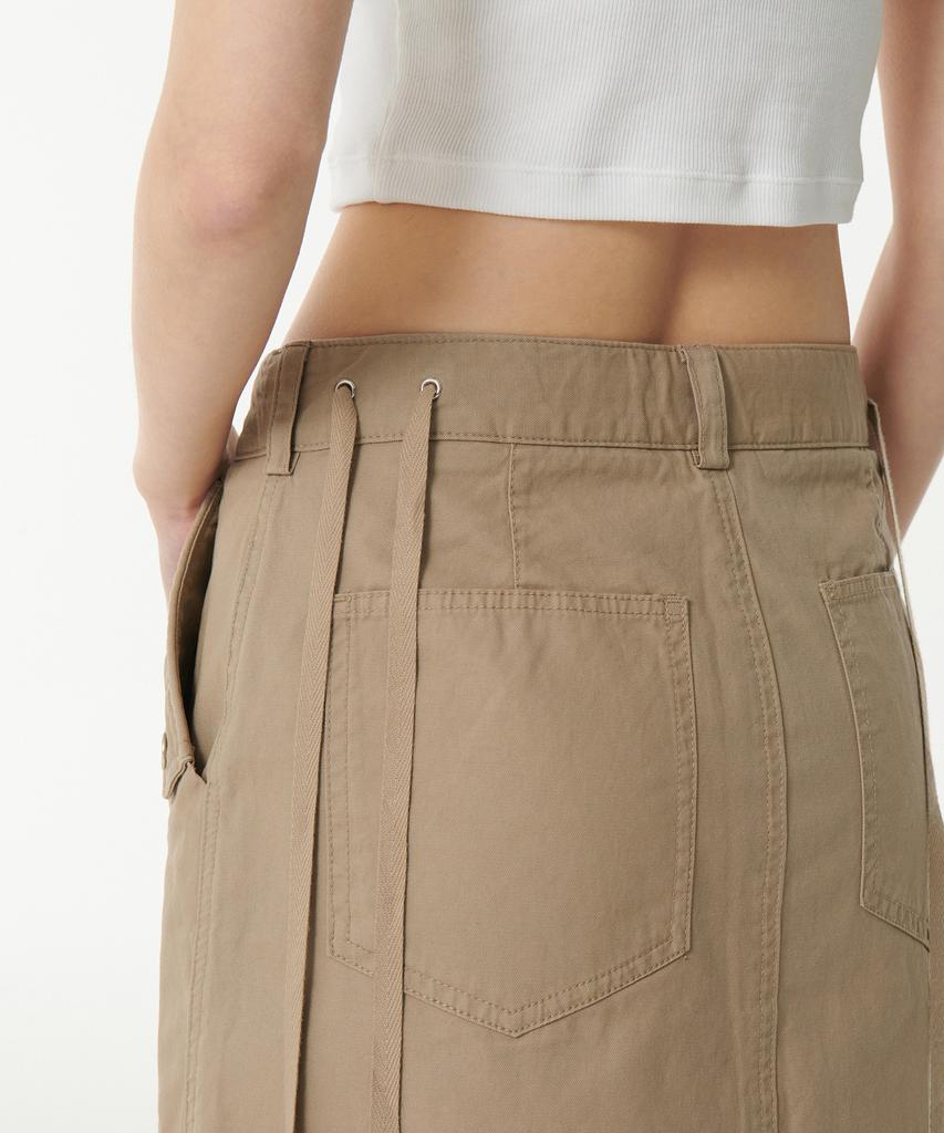 Musinsa Standard Woman Women'S Cargo Knee-Length Skirt [Beige]