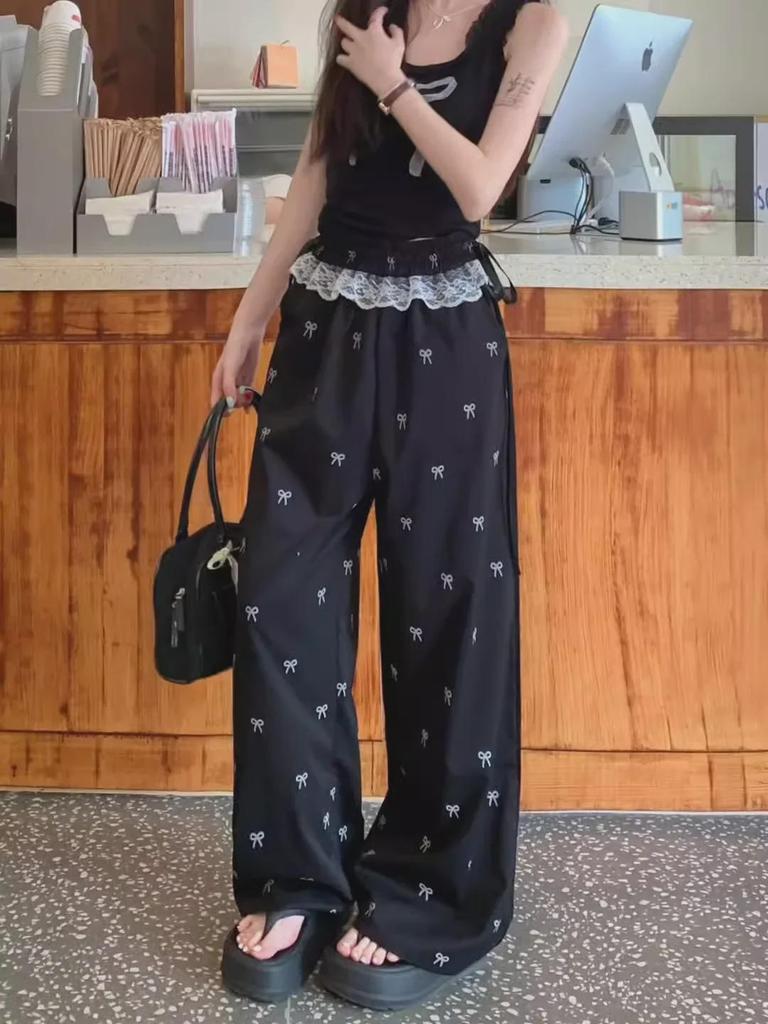 Pantaloni casual cu talie înaltă și picior larg pentru femei cu inserții de dantelă - Colecția Vară/Toamnă 2024