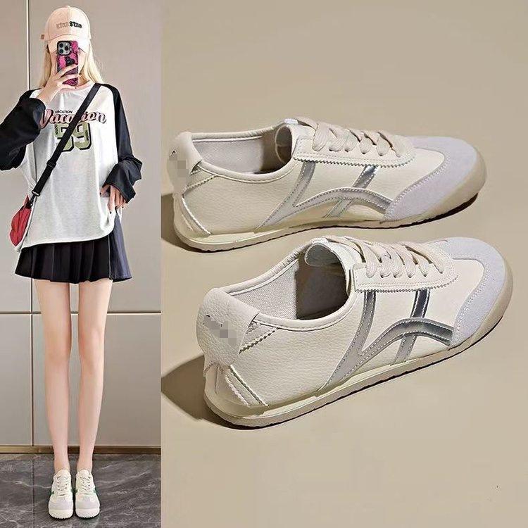 Versatile breathable low-top German training shoes women's 2025 autumn new retro soft-soled flat-bottomed casual sports board shoes