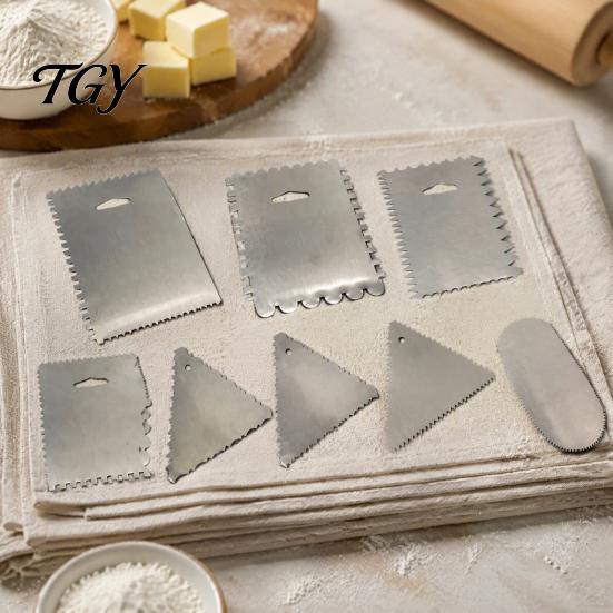 Cake Decorating Texture Tool Stainless Steel Scraper with Multi-faceted Sawtooth, Rectangle/Pentagon/Triangle/Semi-circle Shape Cream Multipurpose