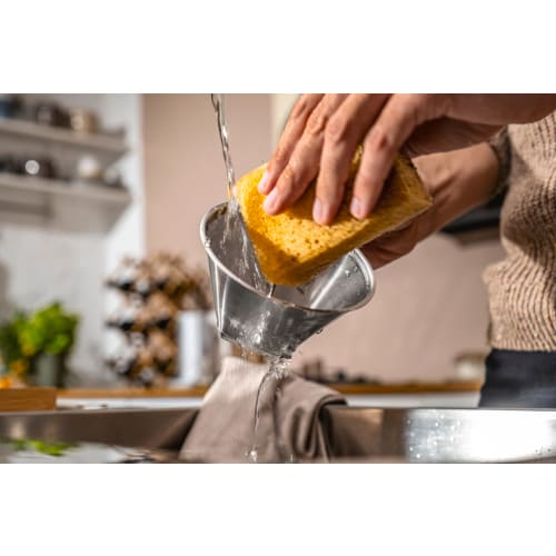 ZWILLING Stainless Steel Coffee Dripper with Paperless Filter (1-4 cups), Dishwasher Safe, Z1024-005