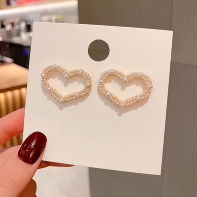 New Trendy Baroque Love Pearl Earrings Fashion Temperament Internet Celebrity Retro Hong Kong Style Stud Earrings Women