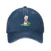 Giraffe im Gras sitzend, Wassermelone essend Baseballkappe für Unisex Damen Vintage Trucker-Mütze Hüte Papa-Mütze