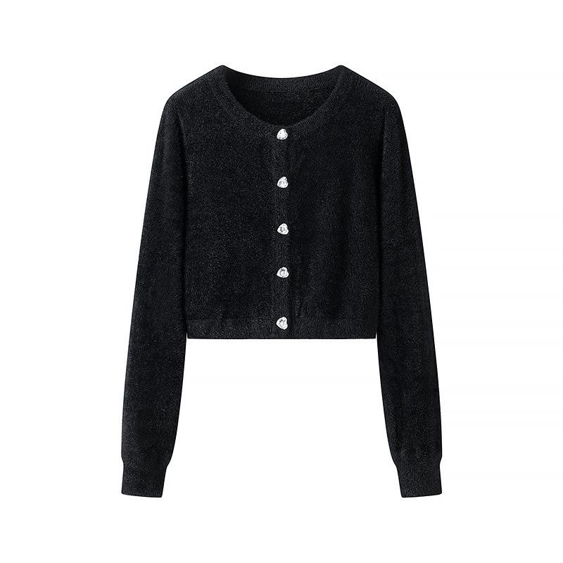 

Женский вязаный кардиган Зима 2024 - Европейско-американский стиль, Универсальный, Повседневный, Длинный рукав, Дизайн с сердечками. One Size