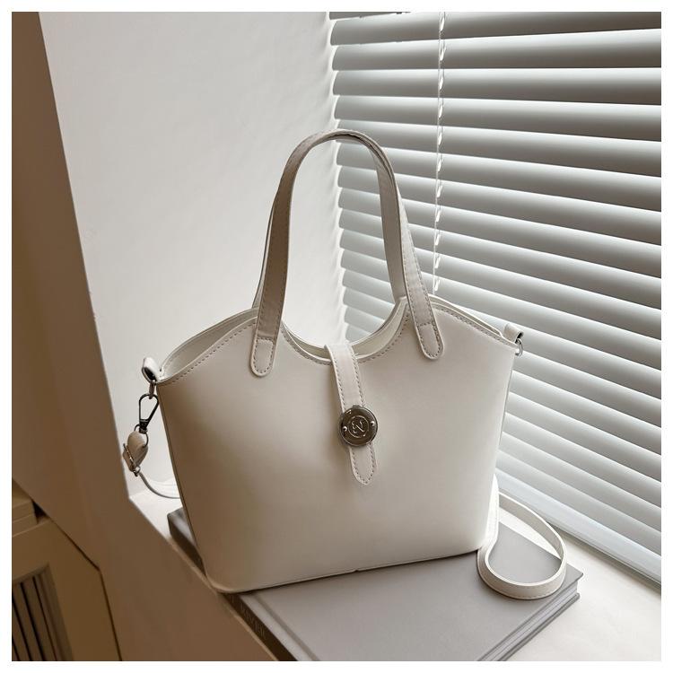 Han Retro Small Bag Women 2025 New Autumn and Winter Versatile Vegetable Basket Shoulder Bag Portable Bucket Bag Factory Direct Sales