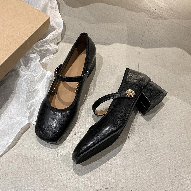 Mittelhohe und hohe Mary Jane Einzelschuhe Damenschuhe neu Frühling eckige Spitze vielseitige schwarze Schuhe