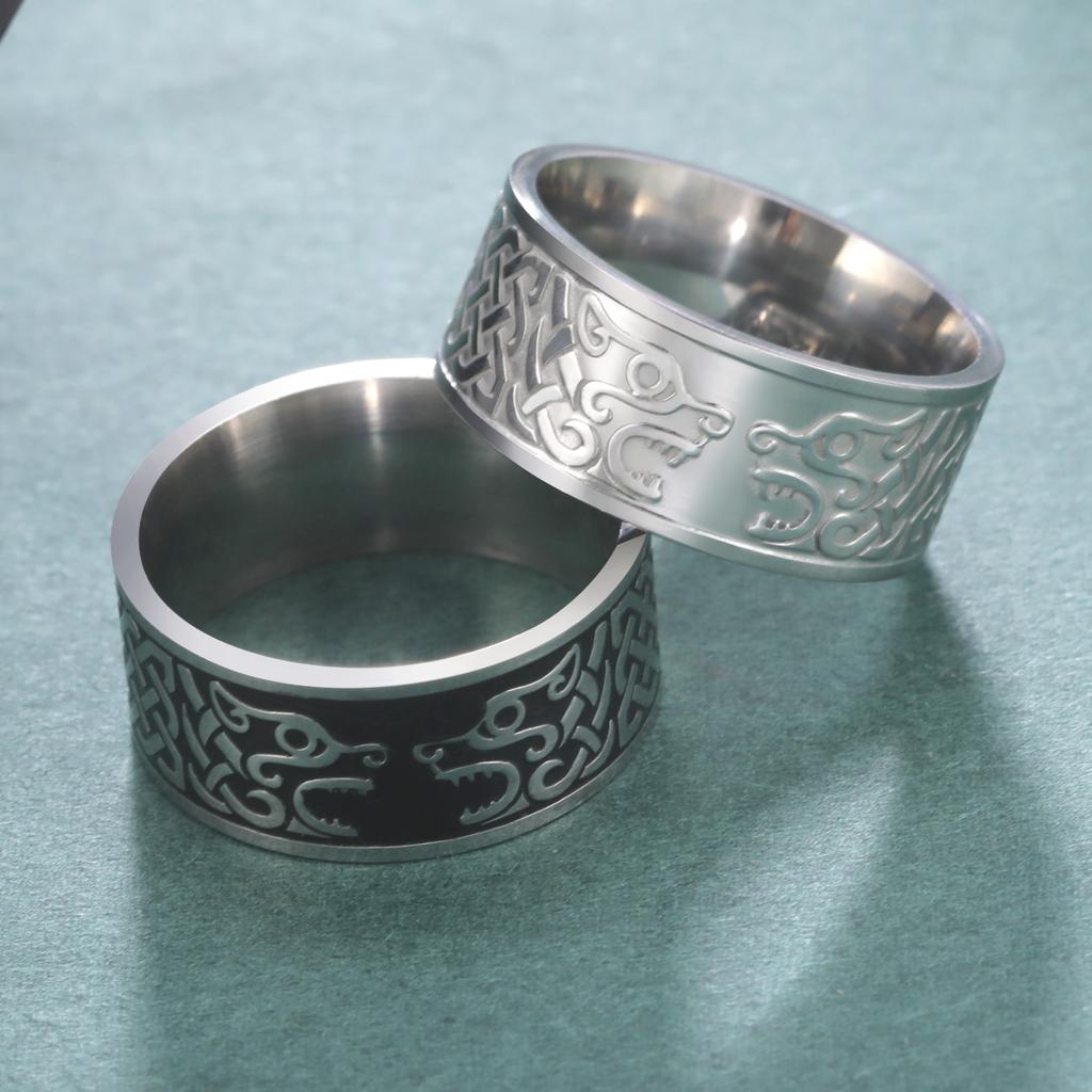 LIKGREAT Viking Nordic Mythology Giant Wolf Ring for Men Stainless Steel Celtics Knot Finger Ring Hip Hop Rock Punk Jewelry Gift