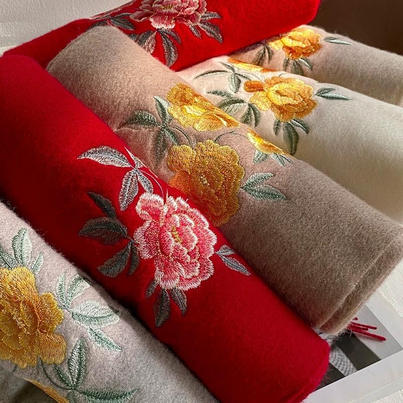 New Embroidered 100% Pure Wool Scarf Chinese Style High-End Warm Floral Shawls Sutumn And Winter Wool Scarves For Ladies