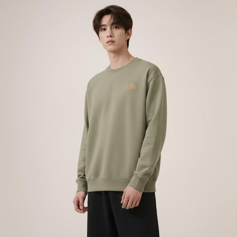 Nike Men s Casual Crew Neck Sweatshirt M