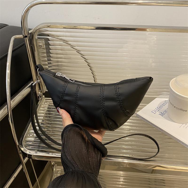 

Стильная Осенняя Мода Сумка-пельмень Модная Сумка Через Плечо Для Женщин В Различных Цветах StyleA