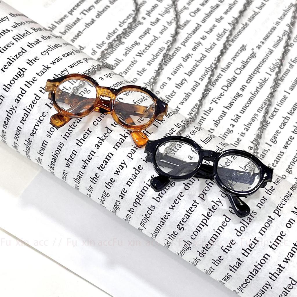 Unisex Halskette mit Brillenanhänger: Stilvolle, Literarische und Lustige Edelstahlkette