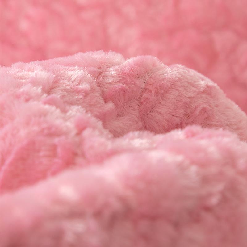 Winter Sofa Cover Plush Thickened Cushion Full Covered Cloth Four Seasons Universal Simple Embossed Velvet Winter Style