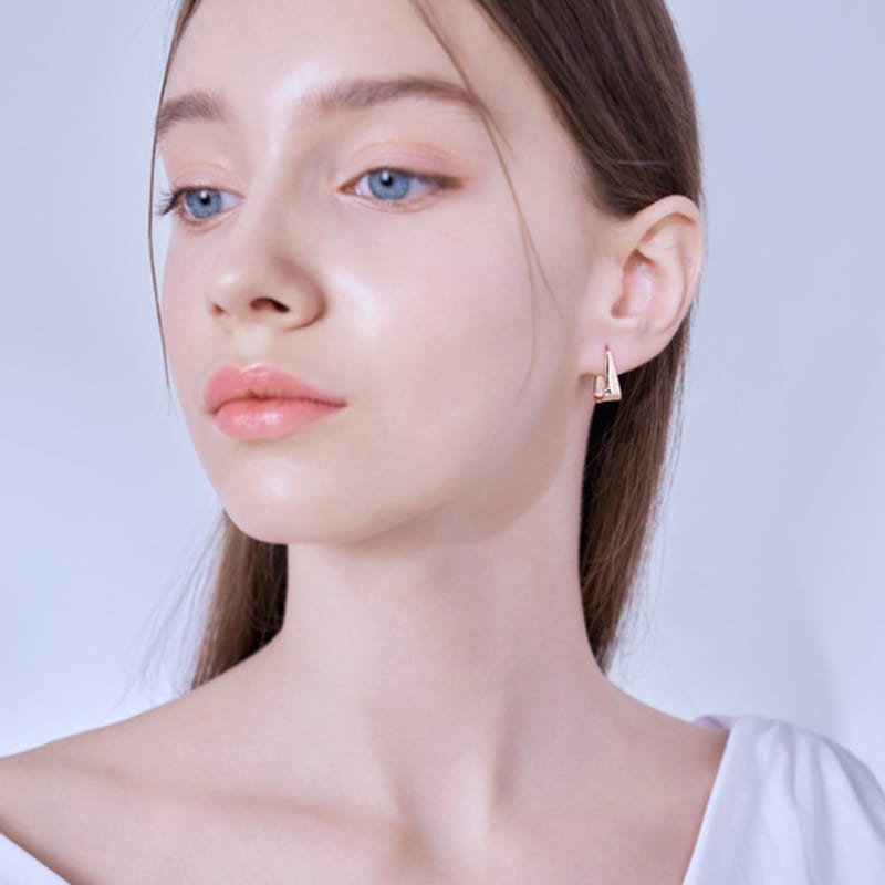 ELLE Jewelry 14K GF Volume Triangle One-Touch Earrings ELGPEE436