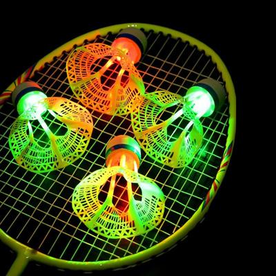 1/2/5 Balení LED Badmintonových Košíčků - Svítící ve Tmě Badmintonové Košíčky Badmintonové Tréninkové Větruodolné Košíčky