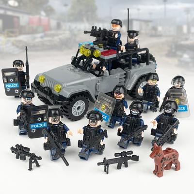 X010 Lupo grigio Veicolo fuoristrada Blocco di particelle di piccole dimensioni Giocattolo di blocco di bambola SWAT nero