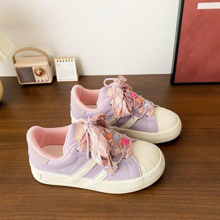 

Маленькие белые туфли женские новые весенне-осенние туфли на толстой подошве с ракушечным носком, модные, универсальные 40 фиолетовый