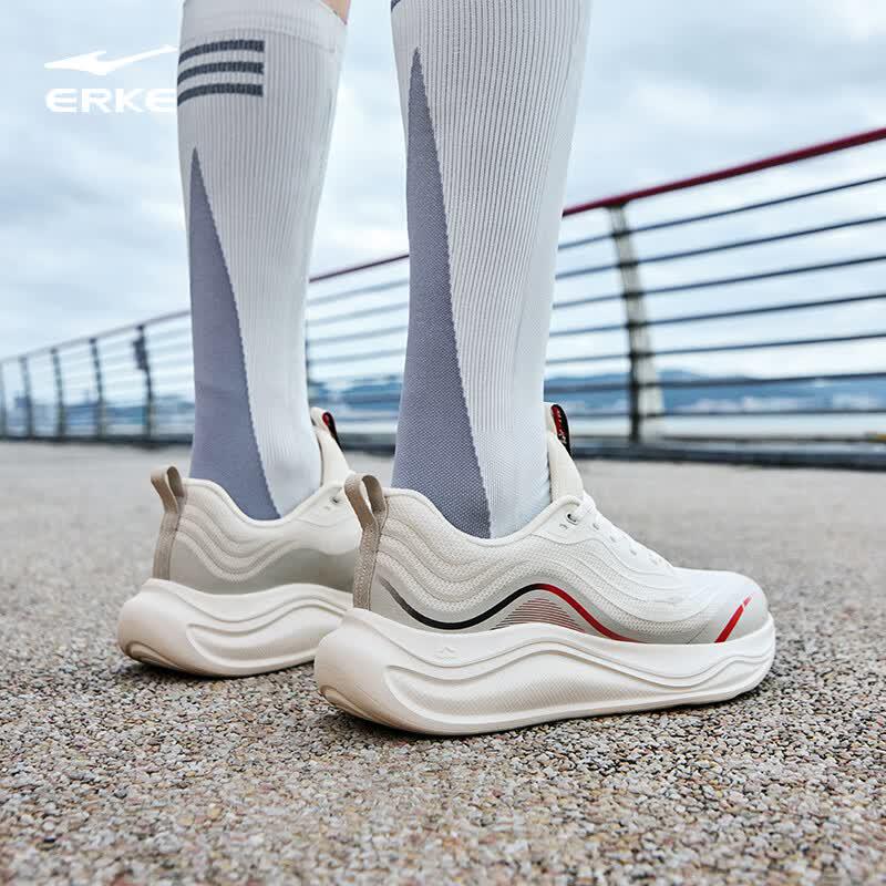 ERKE Ling Feng 2 Running Shoes