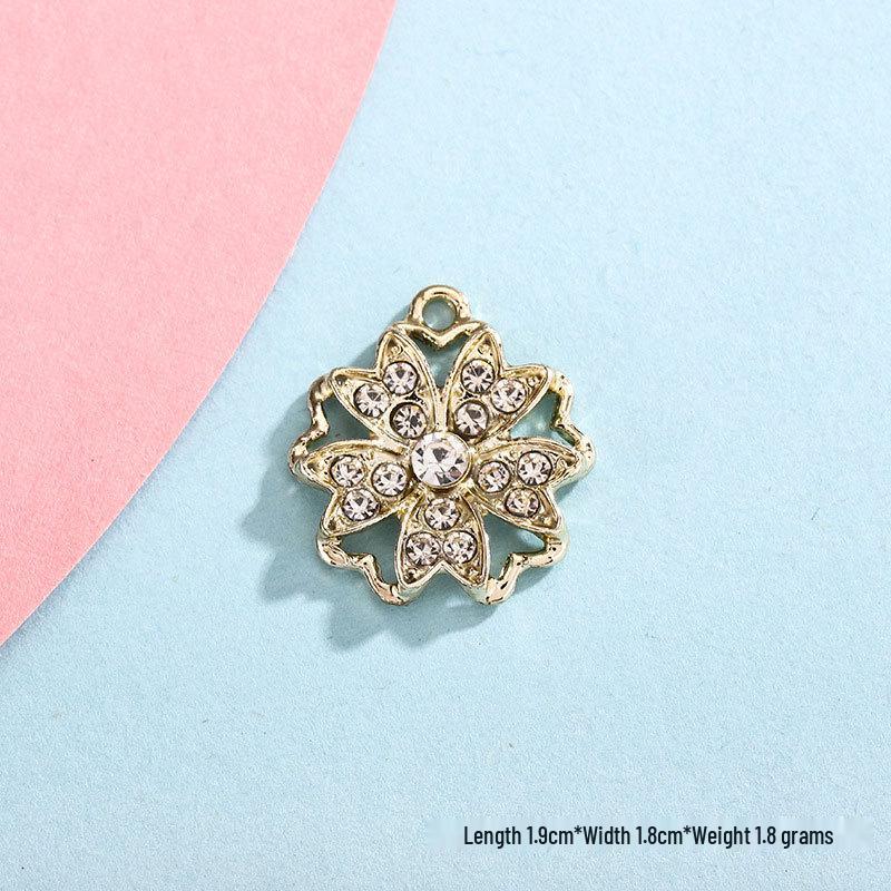 Snowflake Rhinestone Charm Pendant for DIY Jewelry: Christmas Alloy Accessory for Women’s Bracelets, Necklaces, and Earrings