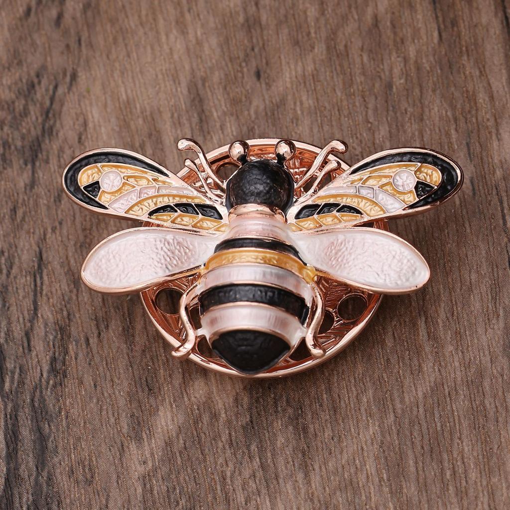 New Enamel Bee Magnetic Suction Brooch, Ladies Cute Maillard Bee Multi-functional Brooch
