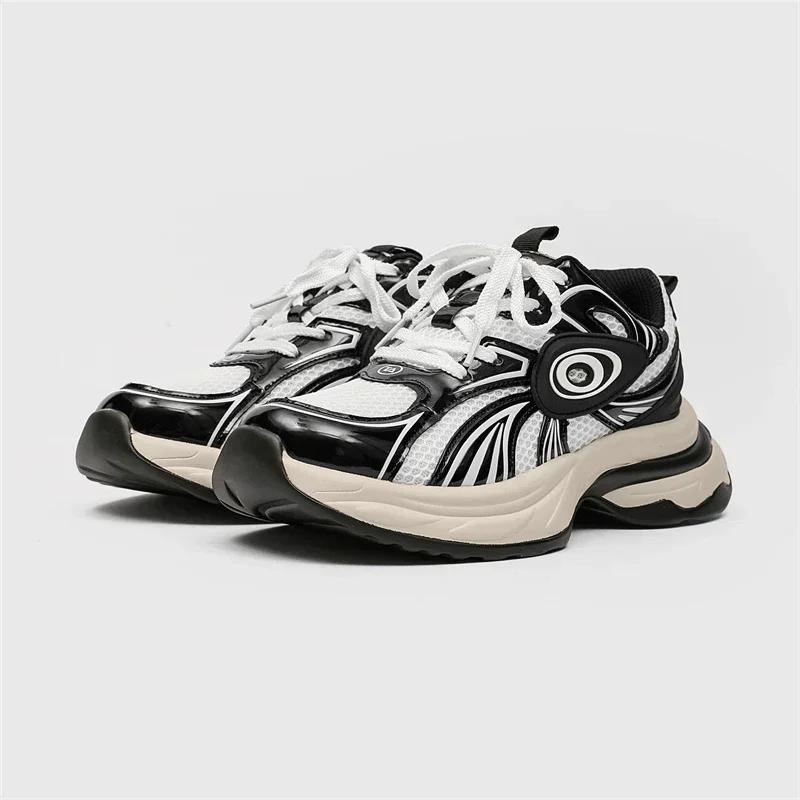 Strut In Comfort: Unveiling the Latest Trends In Popular, Fashionable Walking Shoes for Sports and Leisure