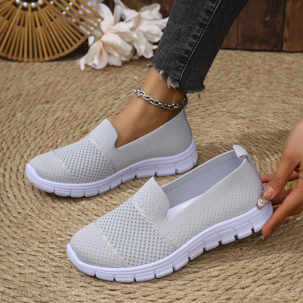 Women Sneakers Summer Mesh Breathable Sneakers Women Light Slip on Flat Platform Casual Loafers Anti-slip Walking Women Shoes