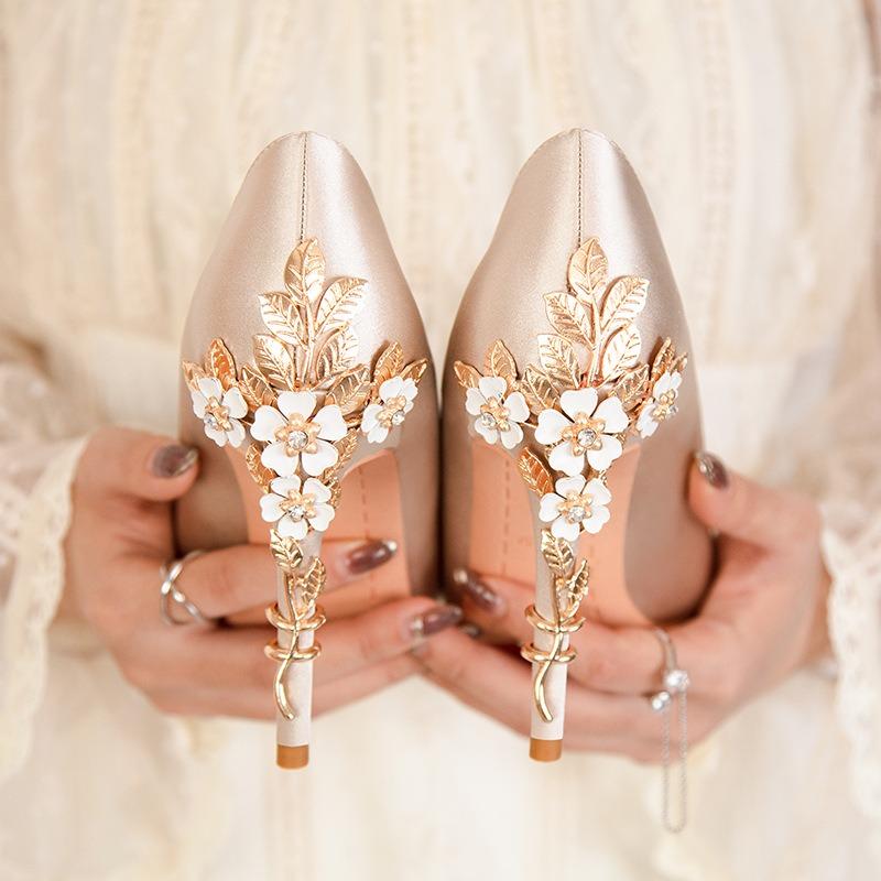 Moda Estilo Europeo Americano moda seda de lujo ligero, flores sexys, boda, cena, no roza los pies, zapatos de tacón alto para mujer