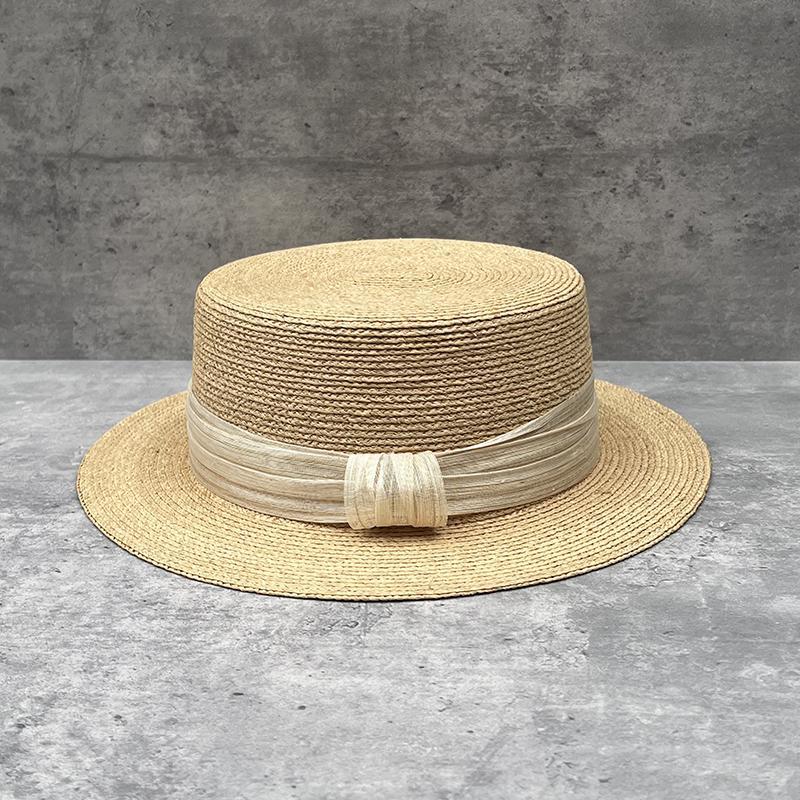 Light Luxury Small Edge Handmade Fine Raffia Grass Flat Top Flat Brim Straw Hat Women'S Summer Travel Simple Sunscreen Holiday Visor