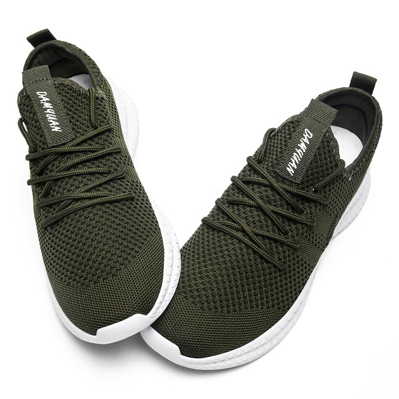 fashion Fujeak Light Casual Men's Sneakers Breathable Mesh Anti-slip Running Shoes Plus Size Fashion Classic Solid Colour Men's Shoes