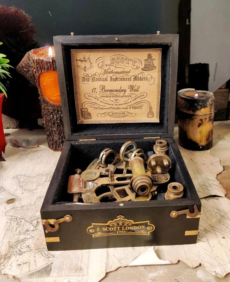 

Sextant brass nautical navigation instrument brass sextant nautical Sextant золотий