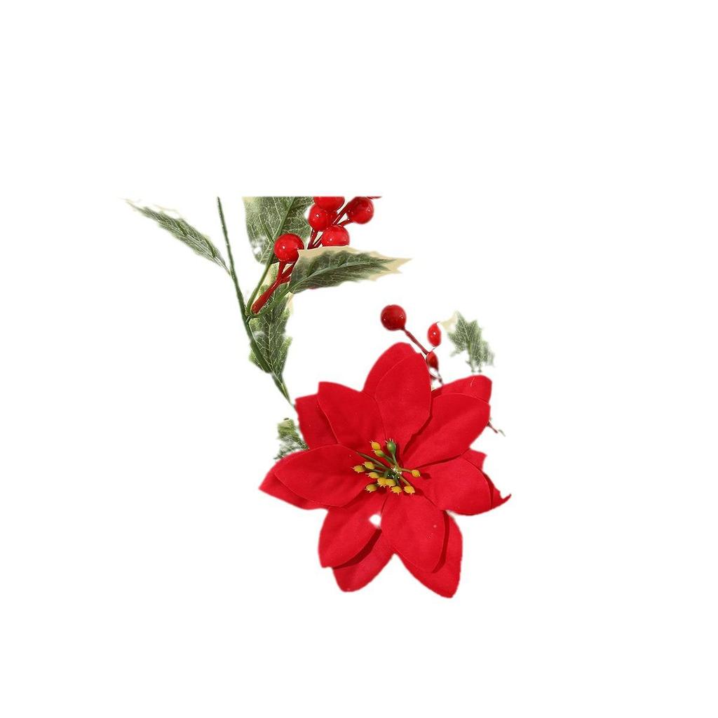 European and American Christmas Wall Hanging: Red Berry Rattan Decoration for Festive Atmosphere