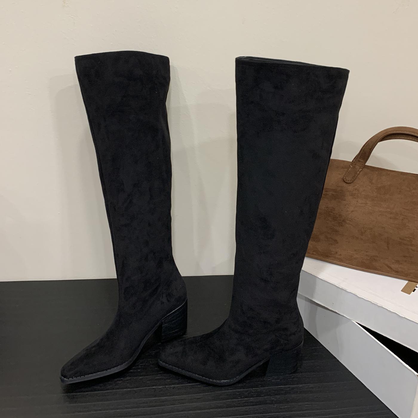 

Модная зимняя модель Eilyken, плиссированные женские ботфорты с острым носком, модные панк-квадратные каблуки, длинная обувь, Botas Para Mujer 35 чёрный