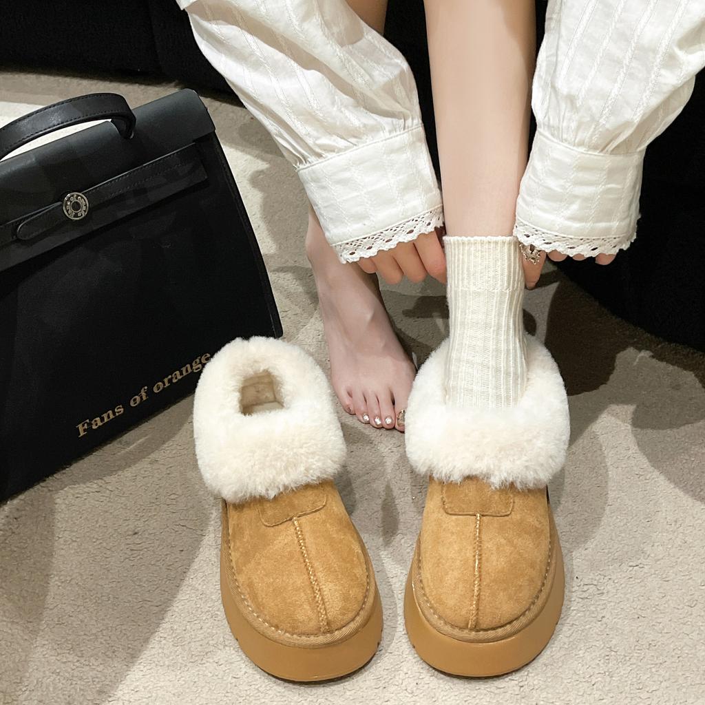Thick-soled outer wear fur integrated snow boots women's winter velvet cotton shoes 2025 new one-pedal fluffy bread shoes