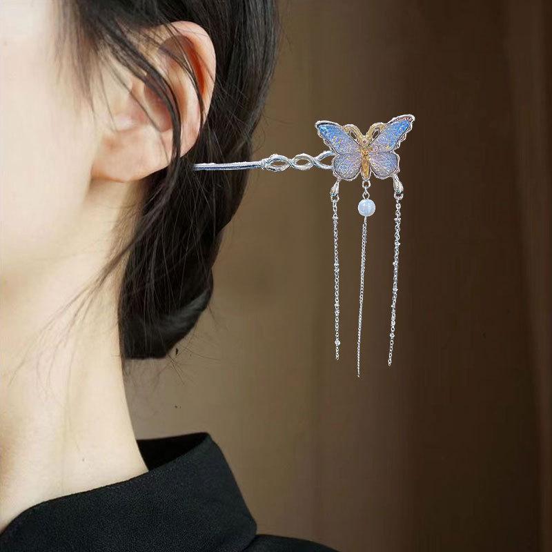 Diamantbesetzte Haarnadel mit Lotusquaste: Eleganter chinesischer Stil mit Perlenblumen- und Friedensschloss-Design, perfekt für Frauen.