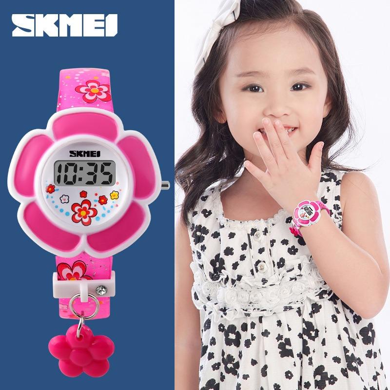 Fashion hot sale, not waterproof, cute flower-shaped children's electronic watch, male and female students' watch, digital display timing