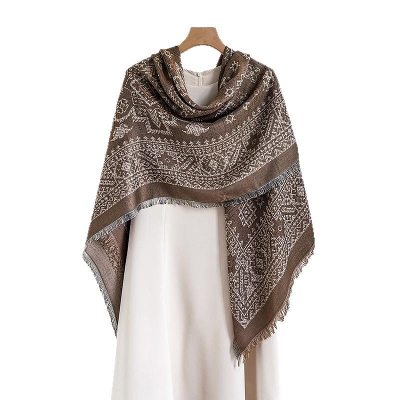 Autumn and Winter New Simple Temperament Versatile Polyester Blend French Retro Big Triangle Scarf Warm Scarf Shawl