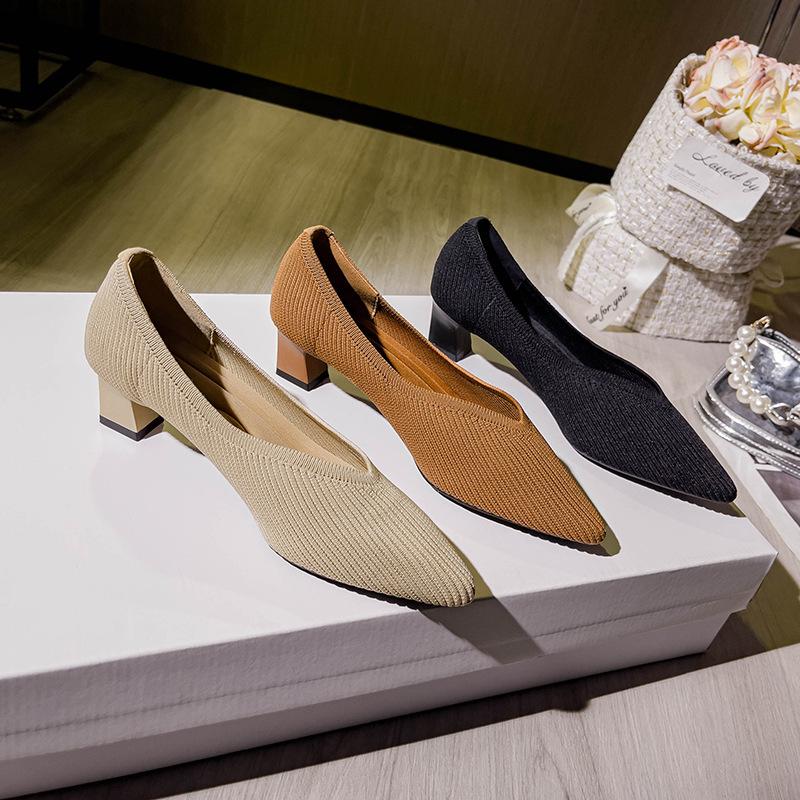 Neue gestrickte Damenschuhe Mode Temperament Fliegenstrick Spitzschuhe Kinder Dicke Ferse Einzelne Schuhe Damen High Heel