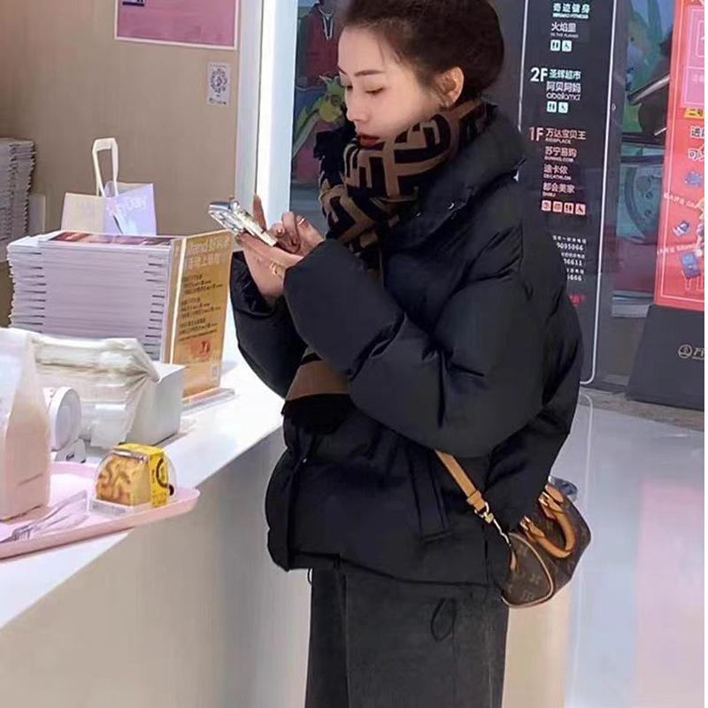 

Черный пуховый короткий женский топ, зимняя новая свободная модная куртка с наполнителем в виде хлеба XL чёрный